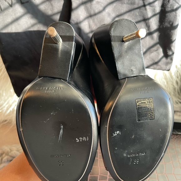 NWT- Givenchy Nissa Lace Up Screw Heel Ankle Black Leather Boot Bootie 39 - Picture 3 of 7